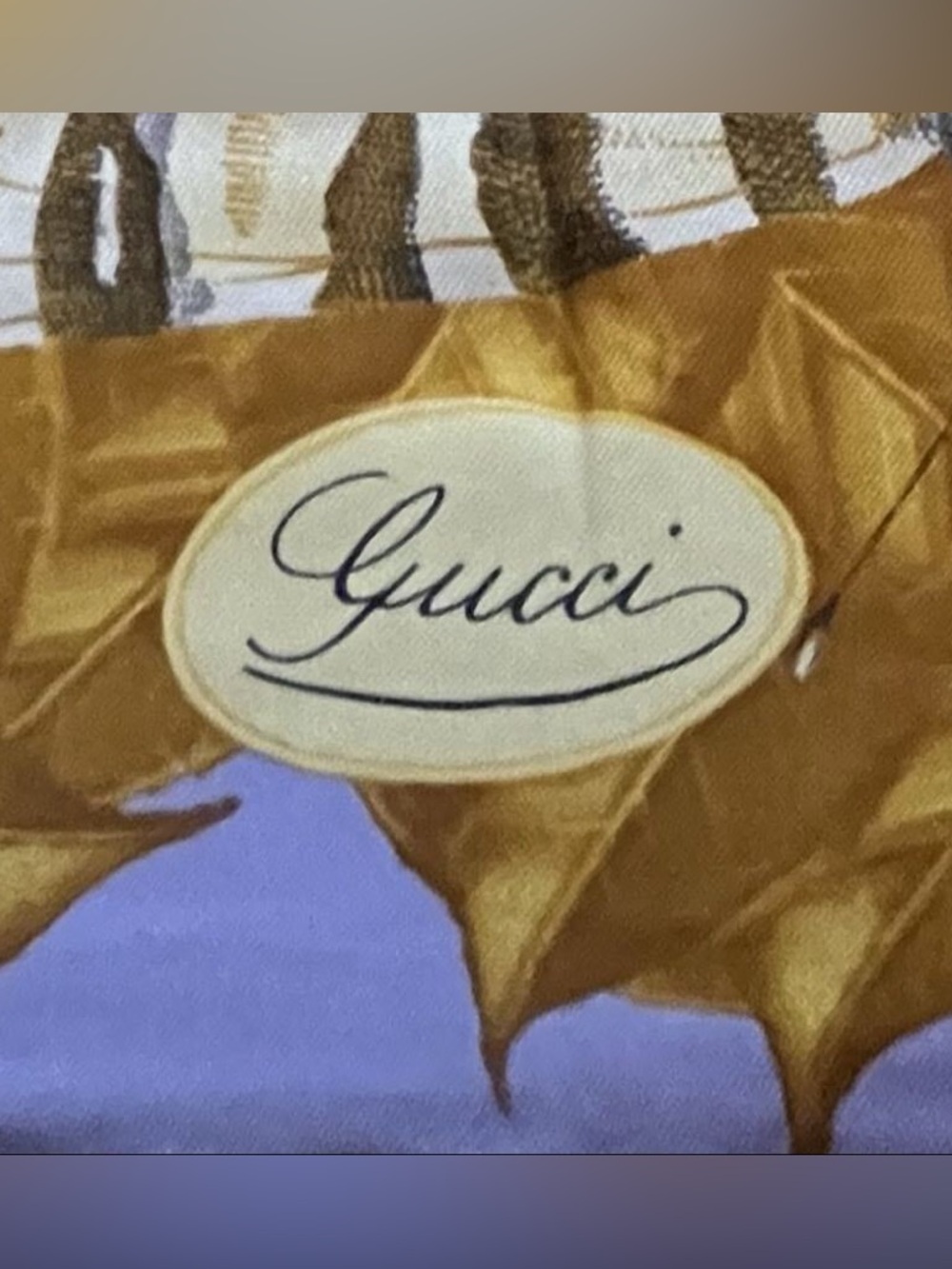 Rare Gucci Butterfly Silk Scarf - Picture 2 of 4